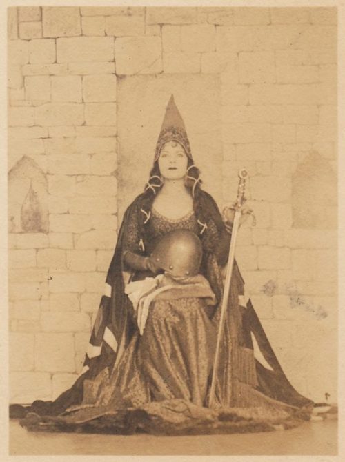 ritualcircle:WIlliam Mortensen - The Witch (1924-26)