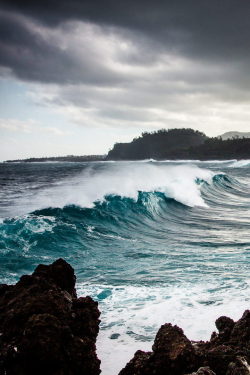 makxveli:  Sea storm in Indian Ocean by: ( Yoann Jezequel ) 