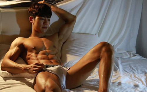 Viva!Asian hunks!