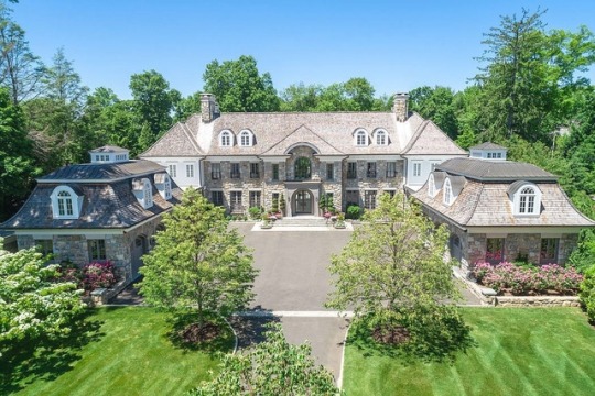 hgtvofficial:  hgtvofficial:                Greenwich, Connecticut 9 bedrooms, 12 baths 15,861 sq ft ภ,350,000 