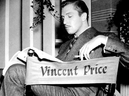 centaurianthropology:  No, but seriously, do you know how amazing Vincent Price is?Not just as an actor, although he was a blast to watch in everything he did.  He’s one of those actors who’s just clearly having a whale of a time, no matter how bad