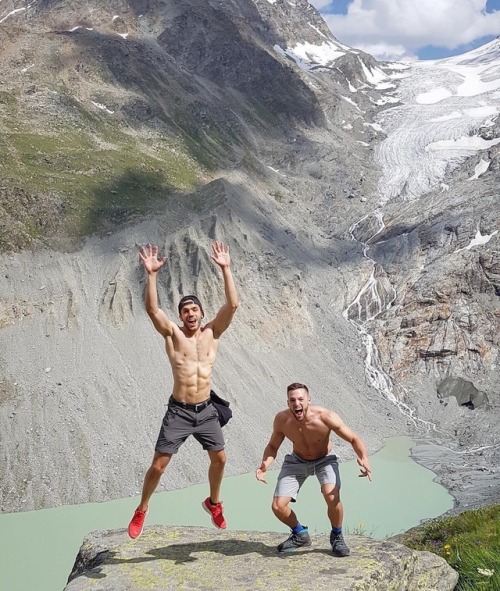 thehenchfiles:  @roman_zanetti @nicogarbe