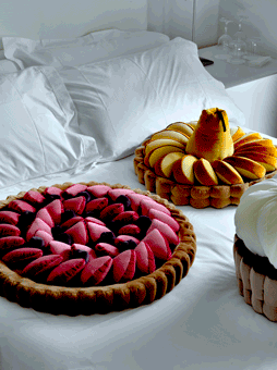 If you love sweets you must book a stay in the Sweet Room at the Maison Moschino located in Milan. T
