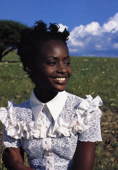 pocmodels:Kiara Kabukuru in ‘Field Of Dreams’ by Gilles Bensimon for Elle US June 1994