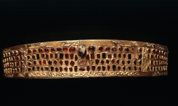 treasure-of-the-ancients:Gold diadem with porn pictures