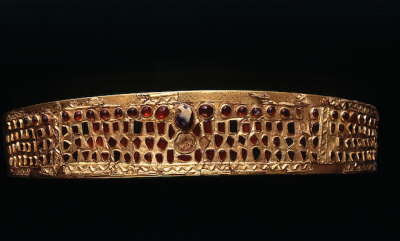 treasure-of-the-ancients:Gold diadem with amber, garnets, and glass stones, Hungary,