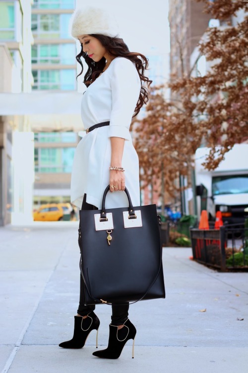 Fashion blogger Sasa Zoe shallwesasa.com in Casadei ankle boots.Source: BLACK AND WHITE: WINTER EDIT
