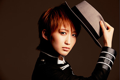 fudanjuku1088:  TT  4th Single『情熱は枯葉のように』ジャケット写真&詳細公開!   Such beautiful jackets!