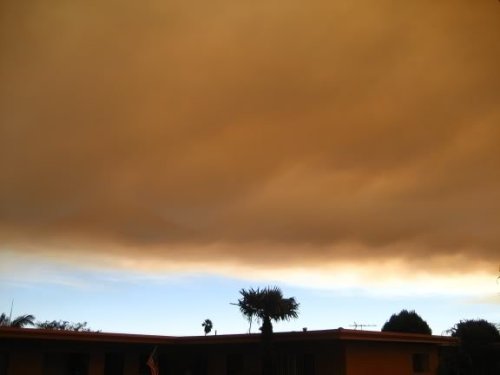 Because of the wildfires in CA I wanted to share some photos of Anaheim back in 08 when wildfires were razing the south.