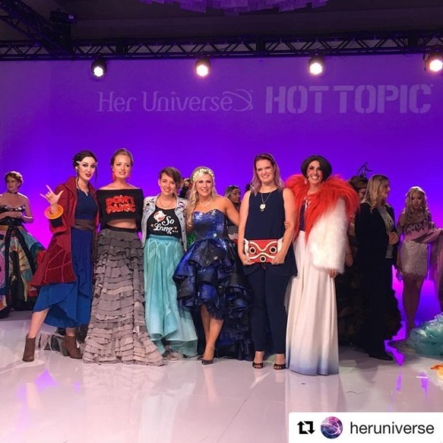 #Repost @heruniverse ・・・ Congratulations to our 2017 #HerUniverseFashionShow winners! “Leader 