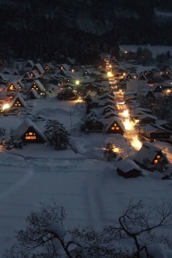 r2&ndash;d2:  Shirakawago Ogimachi view 060109 #2 by (tsuda) 