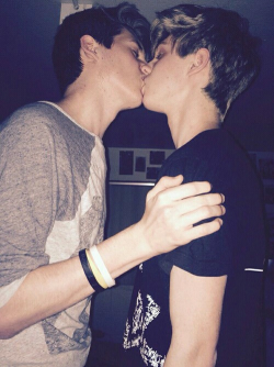 Lovehouse:  ❤♂ Just Gay Couples ♂❤ ♂Lovehouse♂