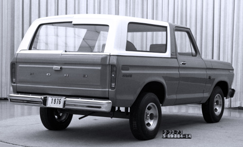 Ford Bronco Shorthorn Prototype, 1973. In order to compete with the Chevrolet Blazer and Jeep Cherok