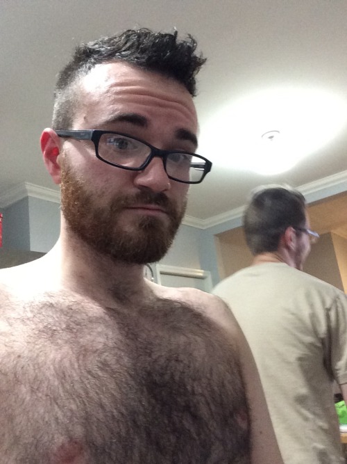 age-of-tyrants:This may or may not be my current Grindr pic