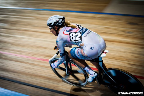 youcantbuyland: probike:  Amy Pieters tijdens de koppelkoers dames tijden het NK Baanwielrennen. Een