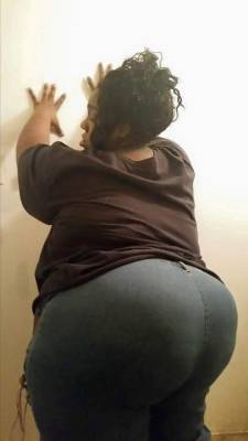 big girls, bigger booties