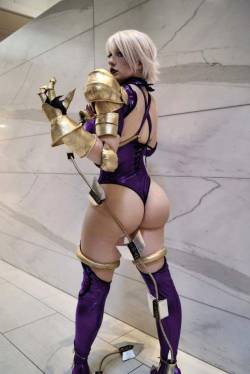 iheartthatass:  cosplay-booties:  Ivy by