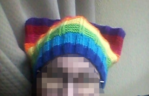 Images of my rainbow hat done!