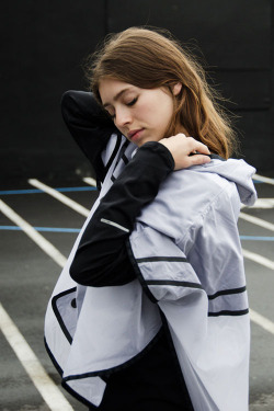 maxhellasick:  Nike Apparel &amp; Footwear - Men &amp; Women’s Editorial 