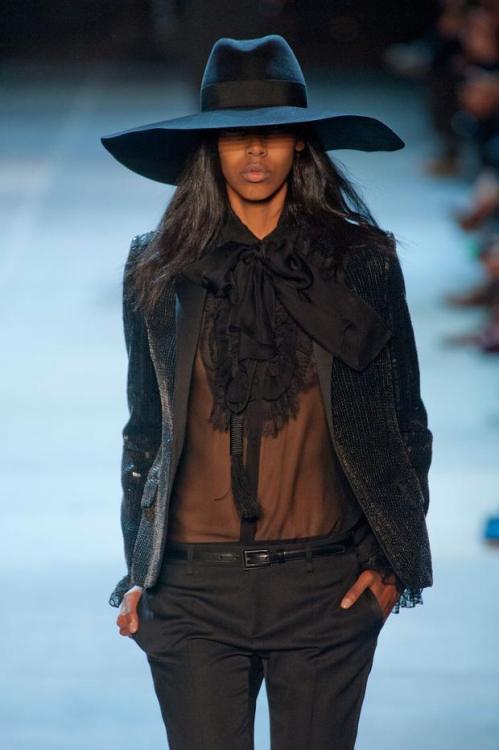 lemme-holla-at-you: mulberry-cookies:  Saint Laurent Paris By Hedi Slimane Spring 2013    . 