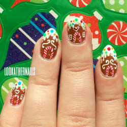 lookathernails:  This week is Christmas can you believe it?! I sure can’t! Did these guys during a study break this weekend (santa gave me finals for christmas instead of coal it seems). Happy holidays and safe travels to everyone! 