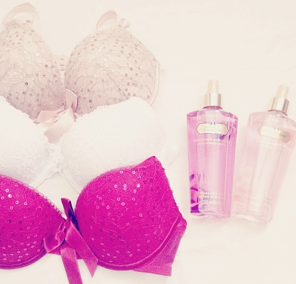  BEST STRAWBERRY (ROSY/BUBBLEGUM) BLOG IN THE WORLD OWNED BY A PRINCESS!   