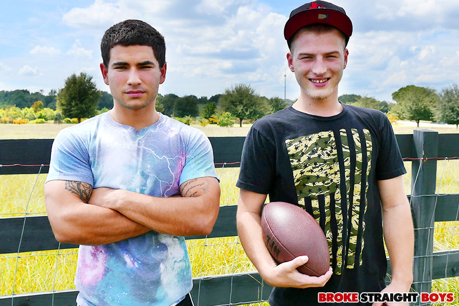 vadimblackfanatic:  @VadimBlack___Broke Straight BoysVadim Black, Jason SterlingGET