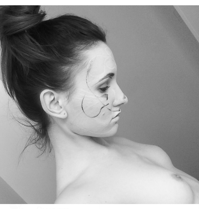 ray-dience:  love sharing my artsy and sensual side, they blend together seamlessly.