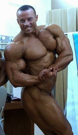 hotguysabound:hoteasterneuropeanguys:Alexey Shabunya from BelarusBodybuilder  I’m