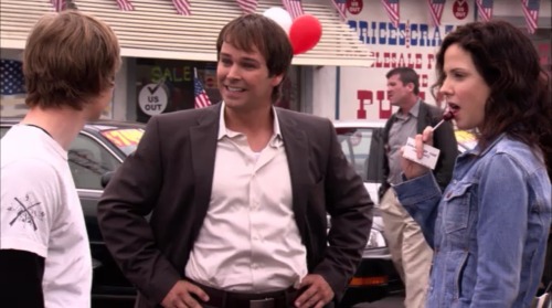 caffreystiles:Now that’s customer service  Used car salesmen, what can’t they deal with?