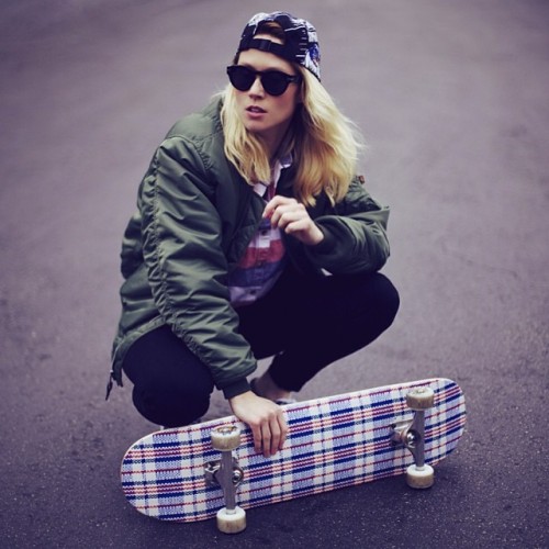 fuckyakrystalsimpson:  Krystal Simpson + STOPITRIGHTNOW skateboards Ya.NEED.Period. 