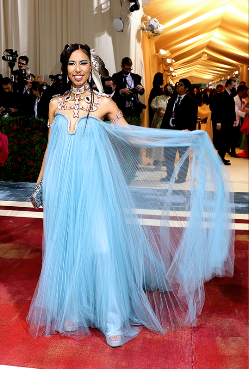 bollyswood: QUANNAH CHASINGHORSE 2022 Met Gala | May 2, 2022