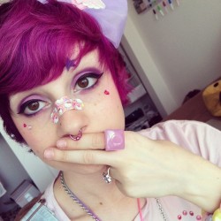 mahouprince:  kurokosmilkythighs:  Yoooo ✌️✨💜🌸💕 trying some new things out today!! Totally stole the bandaid from @usagiprince hahha they come up with the best stuff!! #me #fairykei #decora #japanesefashion  THE ABSOLUTE CUTEST