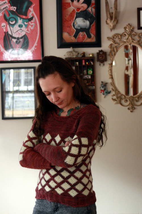 ingepurl: plum diamond sweater by @ingepurl follow my new knitting blog @ingepurl !!!