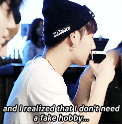 inpinitaize:  &ldquo;Have you been practicing magic since 4 Things Show?&rdquo;