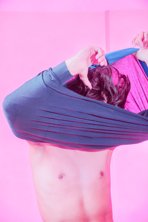 rodlst:  crucamara:  photographed for the first issue of team mag     Instagram - Snapchat // rodlst  