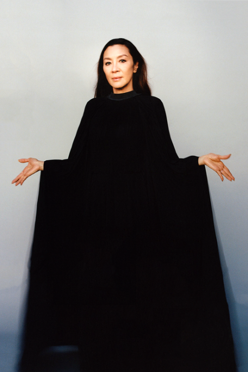 Porn Pics theweddingguest:Michelle Yeoh©Jamie Hawkesworth