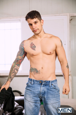 ho-pierre-fitch:  Pierre Fitch in jeans