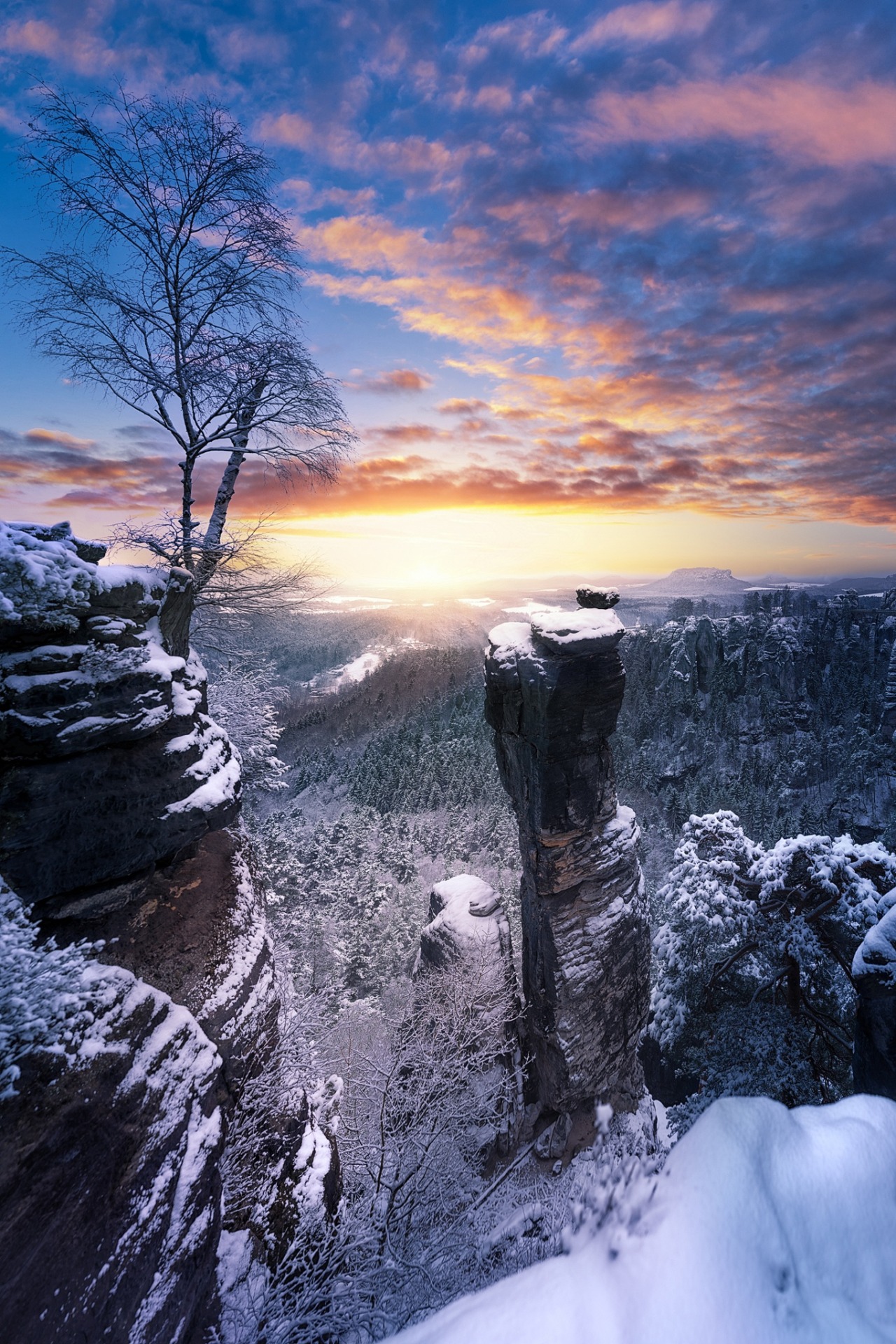entertainmentnerdly:“Wehlnadel” in Saxon Switzerland, Germany | by Jens Böhme.