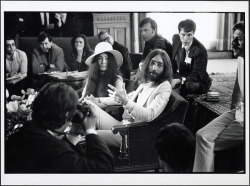 sticky-fingers-by-the-stones:  John &amp; Yoko, 1969 