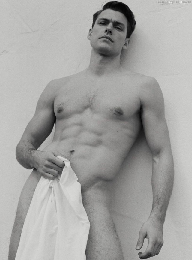 headmandream:Swedish model Filip Wolfe 