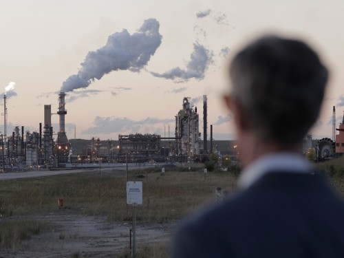 sexwitsockson:  breakingthegrrrrl:  emerald-elf:  Is Bill Nye about to drop the hottest album of 2015?   @stephencolscare  he bought to destroy the oil industry wit one cigarette