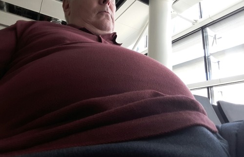 benjay2016: Fatty waits at airport..fatty trapped in cab..almost time for an extension belt I think