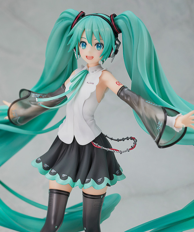 pcktknife:i need everyone to see how cute this miku fig is rn
