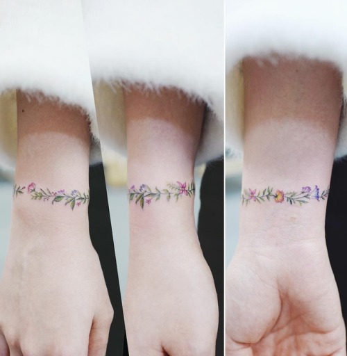 45 Charming Ankle Bracelet Tattoo for Women - Psycho Tats-cheohanoi.vn
