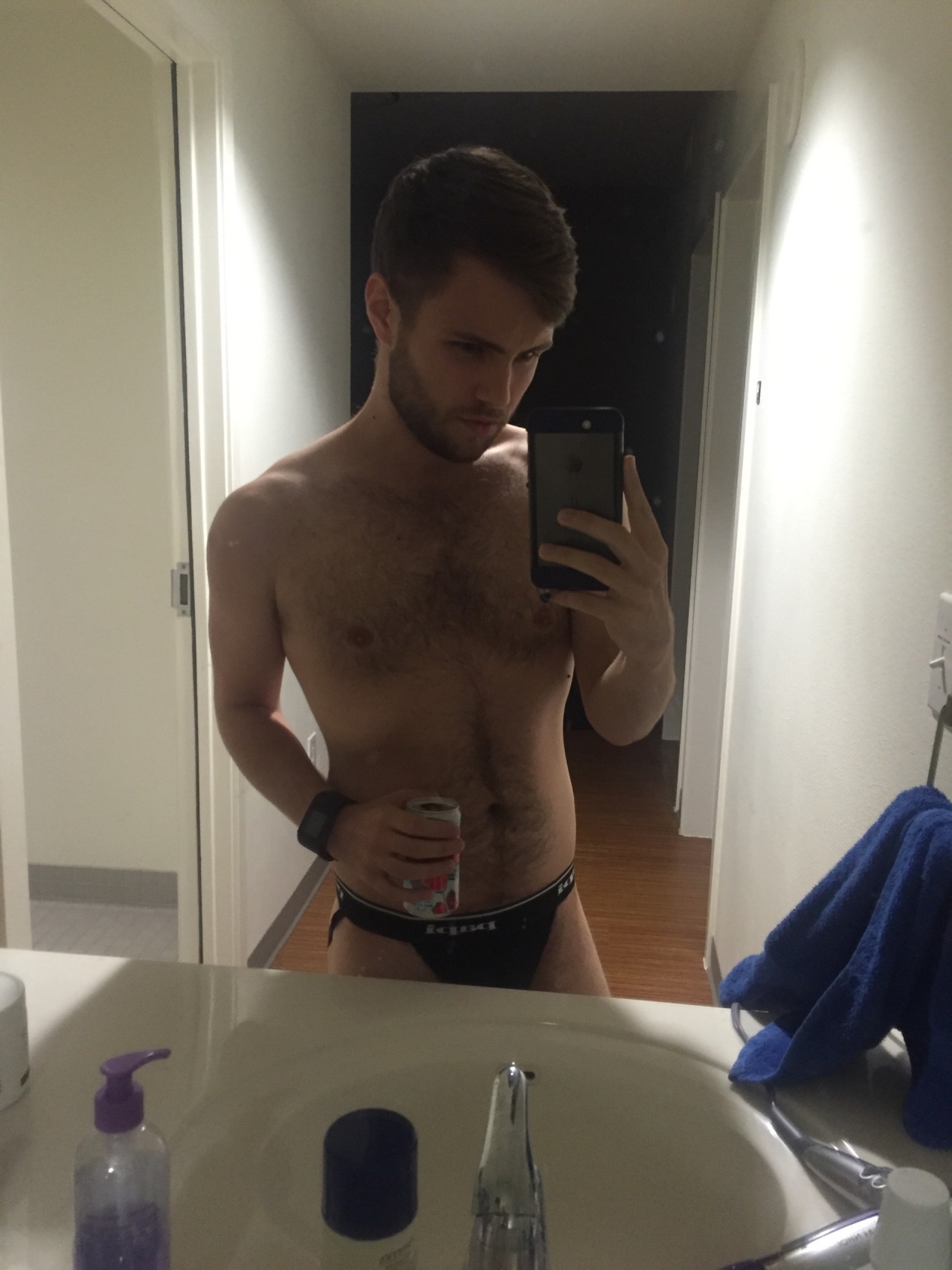 tobewitchthemind: jakesingsthings:  Breaking News: Local thot drinks straw-ber-ritas