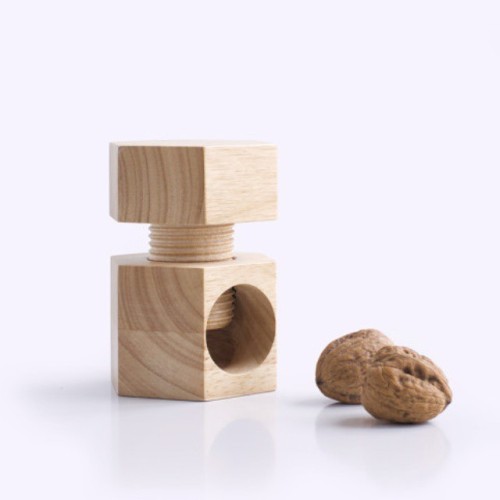 soudasouda:  @SoudaBrooklyn / @minimalhunt: Nutcracker. #nutcracker #wooden #design #designer #minim