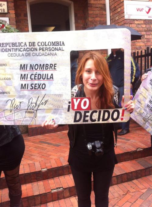 autremondeimagination:    Hoy es un día muy importante en la historia de Colombia. Podría tratarse de la primera vez en la que la rama ejecutiva colombiana reconoce el derecho a la identidad de género de las personas trans. El Estado y la Ley históricamen