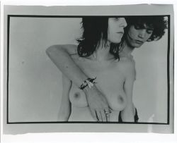 ladiesintheclub:  whatevelyn:  Original b&amp;w photograph of Patti Smith and Robert Mapplethorpe by Judy Linn, ca. 1970  @ 