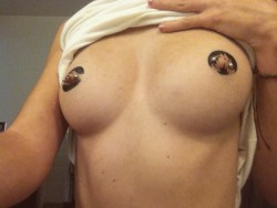 soilmate:  I put temporary tattoos of divergent factions on my nipples what the hell is wrong with me